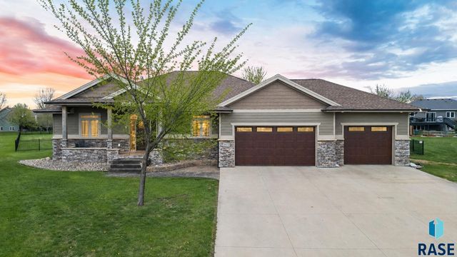 7812 S Tuscan Club Cir Circle, Sioux Falls, SD 57108