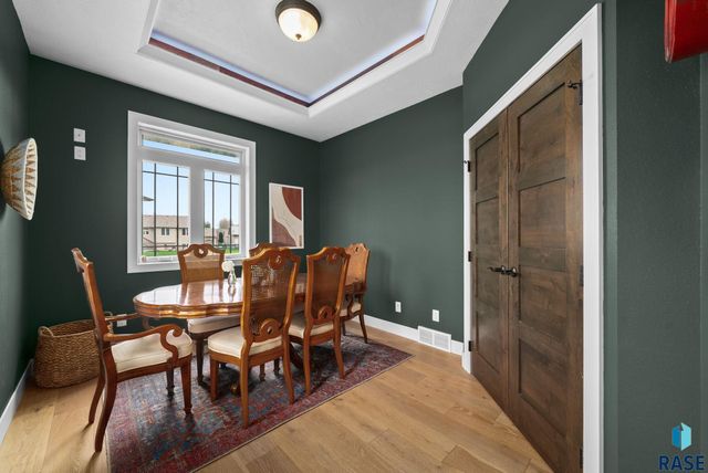 7812 S Tuscan Club Cir Circle, Sioux Falls, SD 57108