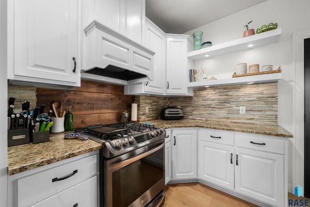 7812 S Tuscan Club Cir Circle, Sioux Falls, SD 57108