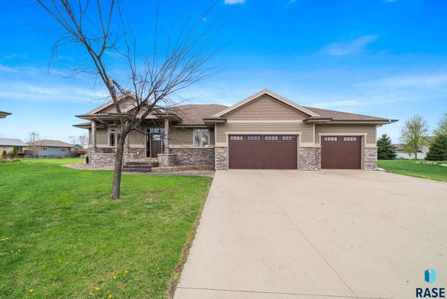 7812 S Tuscan Club Cir Circle, Sioux Falls, SD 57108