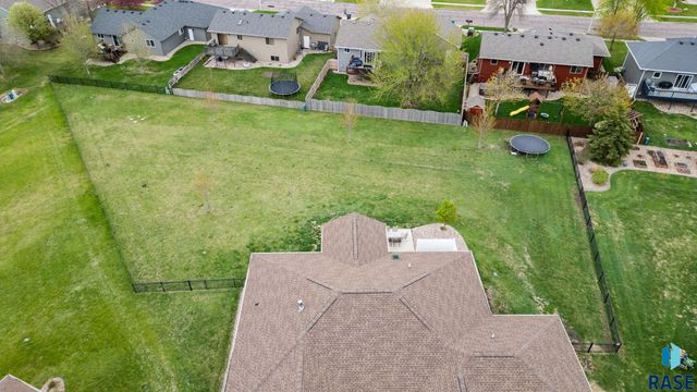 7812 S Tuscan Club Cir Circle, Sioux Falls, SD 57108