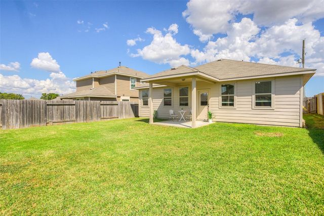 14519 Weir Creek Road, Willis, TX 77318