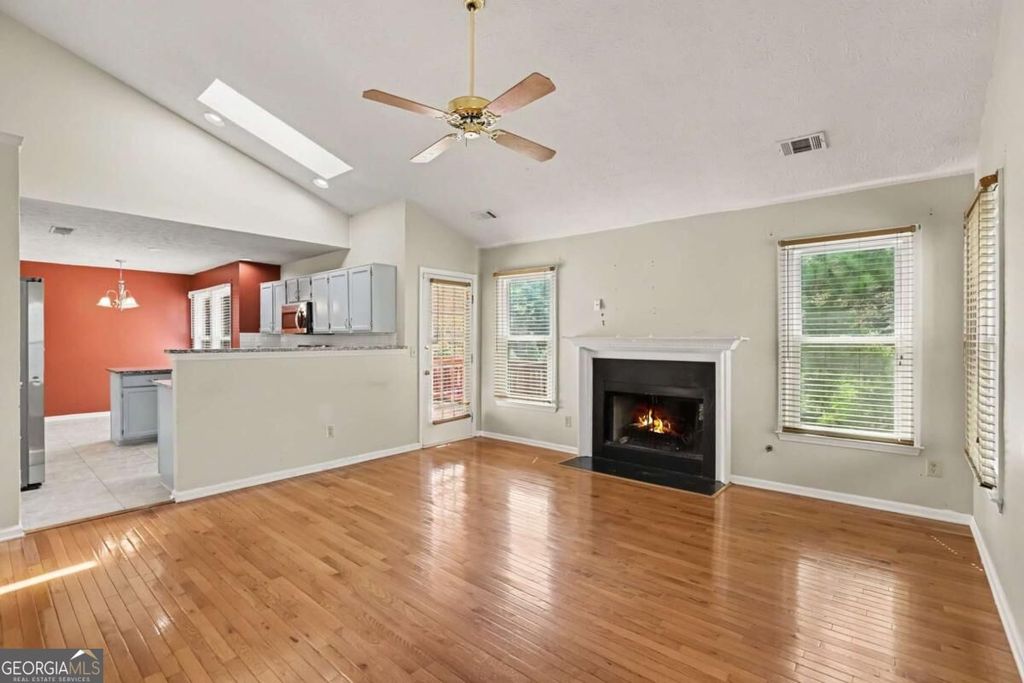 1975 Wynhurst Crossing, Stone Mountain, GA 30088 — photo 5