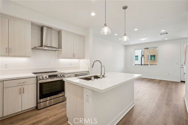 11708 Arkansas Street D, Artesia, CA 90701