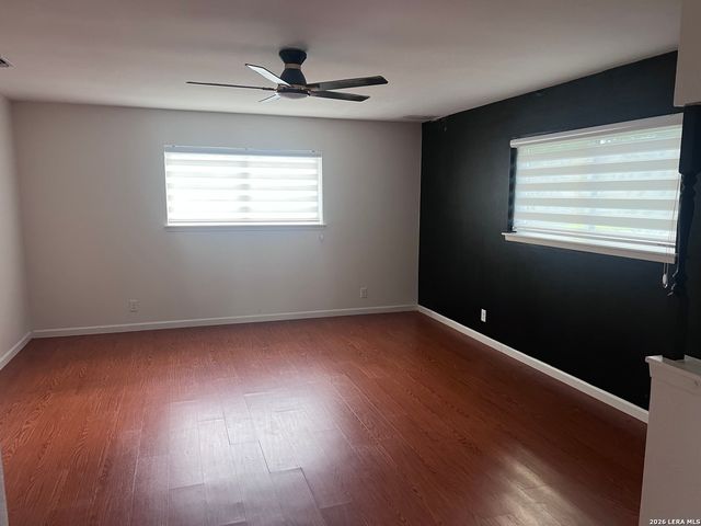 9219 GARDEN RIDGE DR, San Antonio, TX 78266