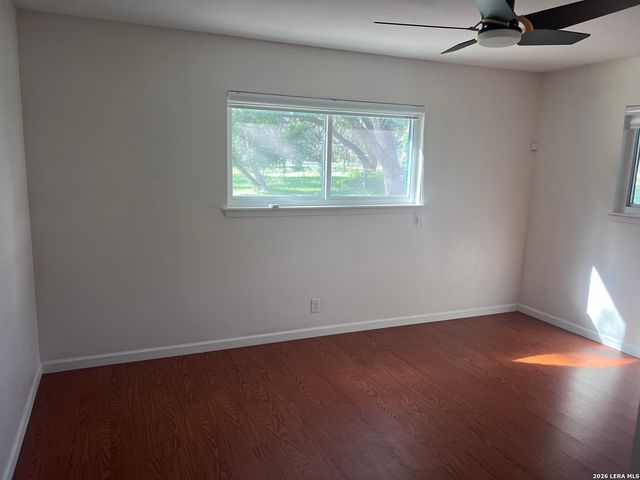 9219 GARDEN RIDGE DR, San Antonio, TX 78266