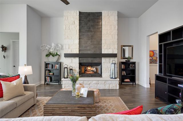 312 Ringtail Stream DR, Austin, TX 78738