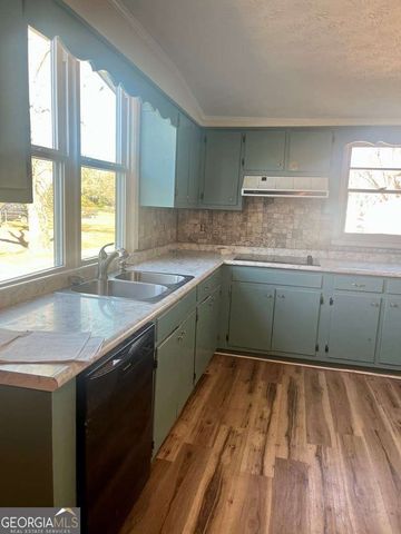 506 Washington Avenue, Waycross, GA 31501