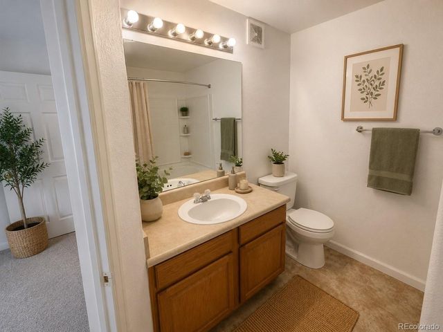 1821 S Dunkirk St 103, Aurora, CO 80017