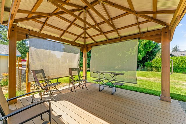 181 Jo Creek Place, Merlin, OR 97532