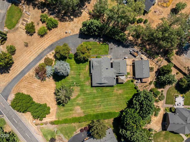 181 Jo Creek Place, Merlin, OR 97532