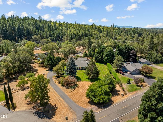 181 Jo Creek Place, Merlin, OR 97532