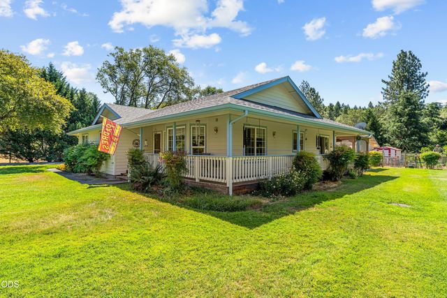 181 Jo Creek Place, Merlin, OR 97532