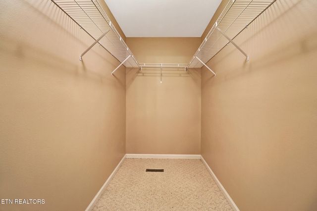 365 E Mayland Drive, Crossville, TN 38571