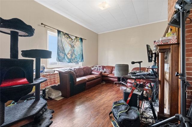 245-247 Natchez St, Mt Washington, PA 15211