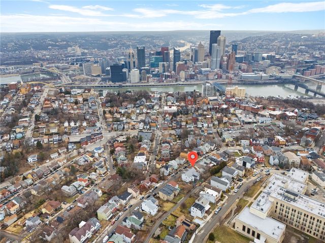 245-247 Natchez St, Mt Washington, PA 15211