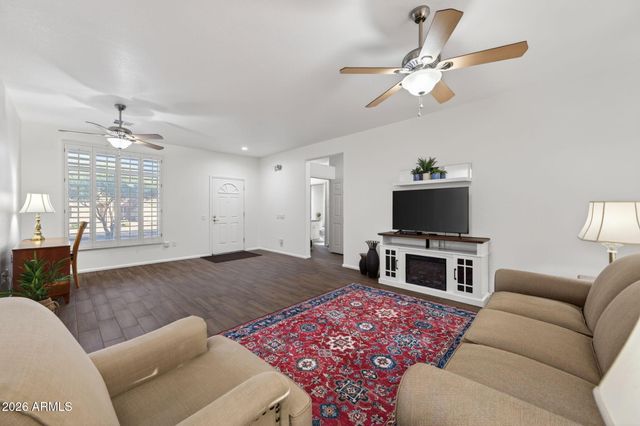 19220 N 138th Avenue, Sun City West, AZ 85375
