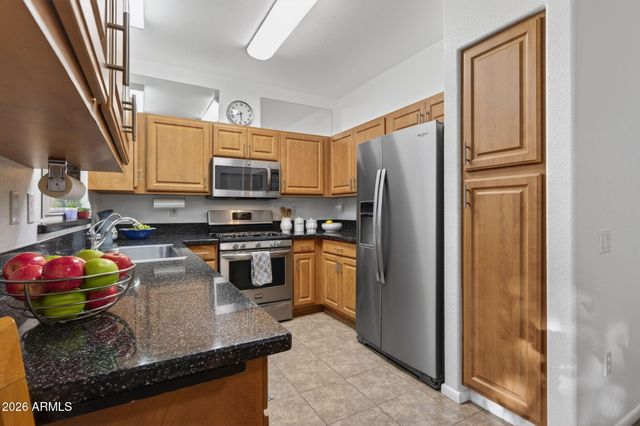 19220 N 138th Avenue, Sun City West, AZ 85375