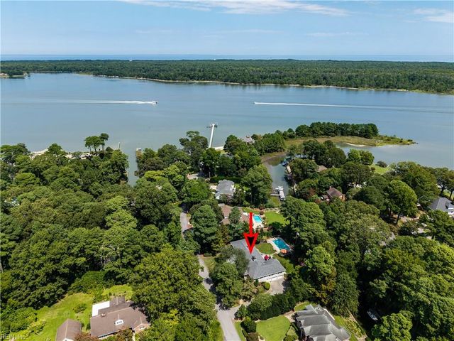1832 N Alanton DR, Virginia Beach, VA 23454