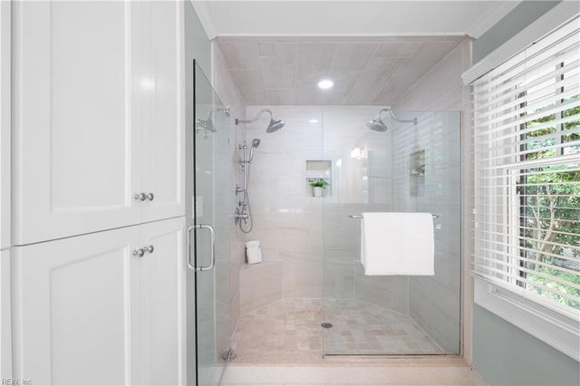 1832 N Alanton DR, Virginia Beach, VA 23454