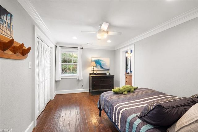 1832 N Alanton DR, Virginia Beach, VA 23454