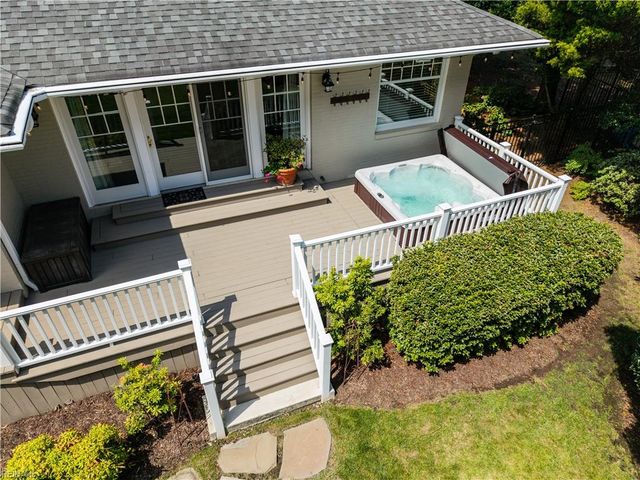 1832 N Alanton DR, Virginia Beach, VA 23454