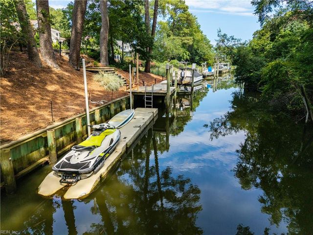 1832 N Alanton DR, Virginia Beach, VA 23454