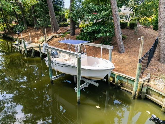 1832 N Alanton DR, Virginia Beach, VA 23454