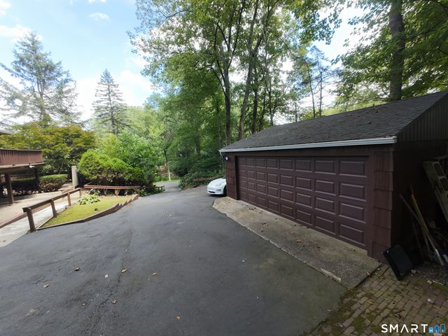 1140 Paradise Avenue, Hamden, CT 06514