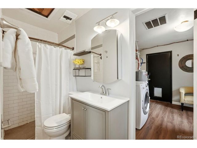 9051 Lilly Ct, Thornton, CO 80229