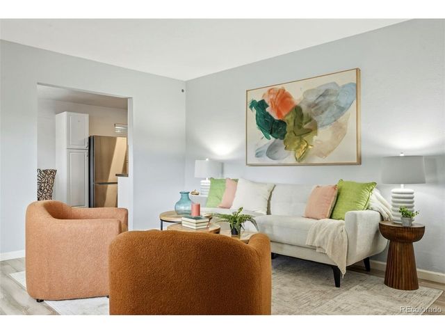 9051 Lilly Ct, Thornton, CO 80229