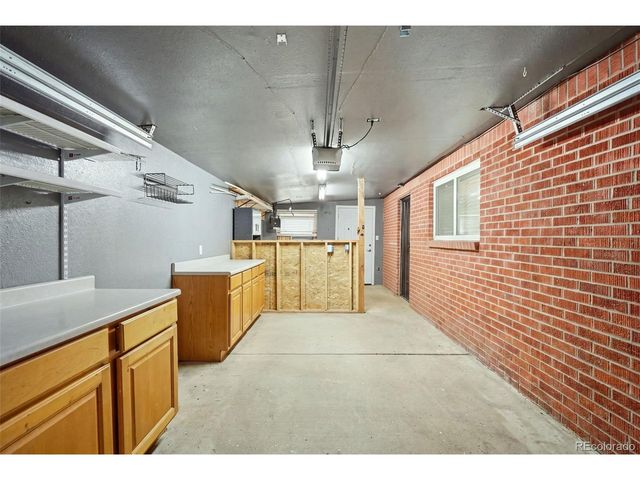 9051 Lilly Ct, Thornton, CO 80229