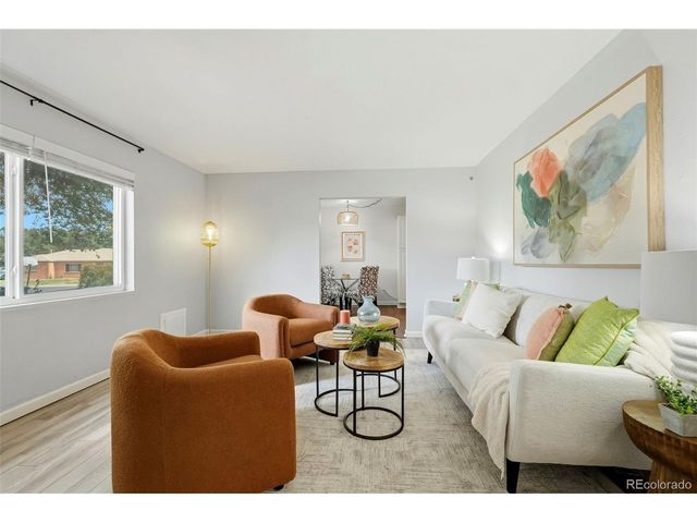 9051 Lilly Ct, Thornton, CO 80229