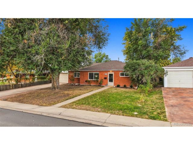 9051 Lilly Ct, Thornton, CO 80229