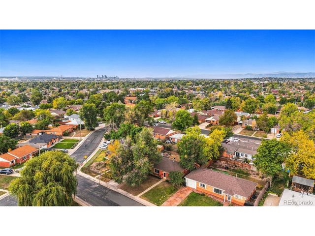 9051 Lilly Ct, Thornton, CO 80229
