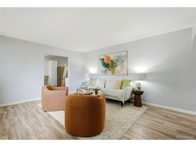 9051 Lilly Ct, Thornton, CO 80229