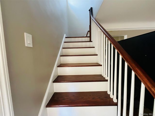 148 Canterbury Road, Williston Park, NY 11596