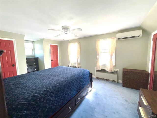 148 Canterbury Road, Williston Park, NY 11596