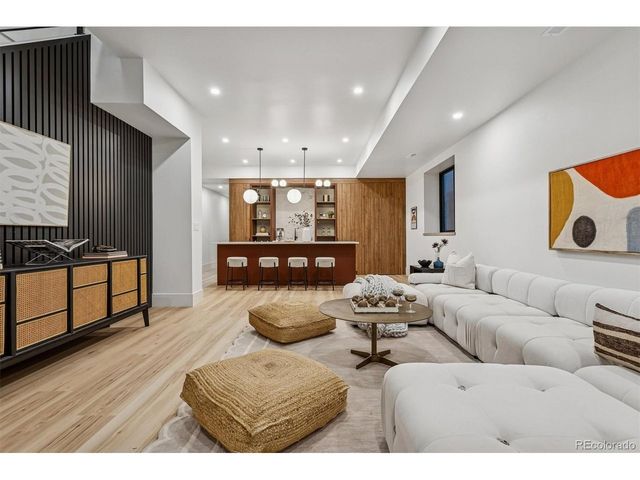 2824 Vallejo St, Denver, CO 80211