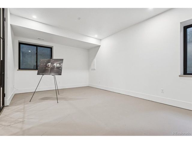 2824 Vallejo St, Denver, CO 80211