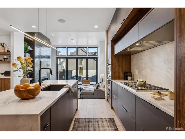 2824 Vallejo St, Denver, CO 80211