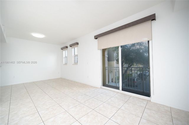 10885 NW 89th Ter 211, Doral, FL 33178