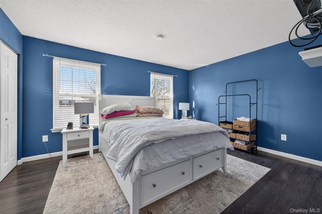 12 Brook Drive, Washingtonville, NY 10992