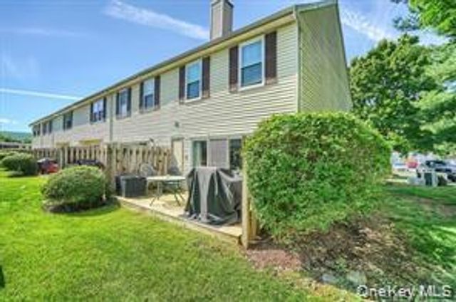 12 Brook Drive, Washingtonville, NY 10992
