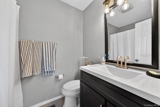 12 Brook Drive, Washingtonville, NY 10992