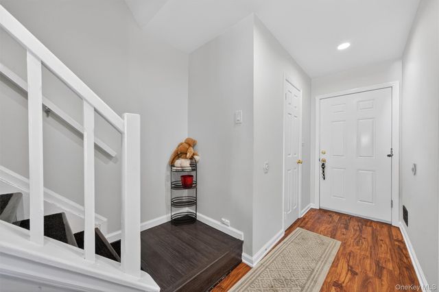 12 Brook Drive, Washingtonville, NY 10992