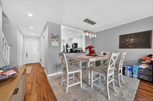 12 Brook Drive, Washingtonville, NY 10992