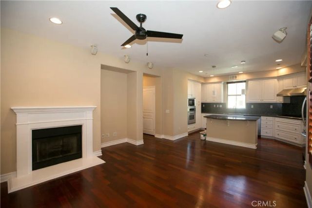 129 Chantilly, Irvine, CA 92620