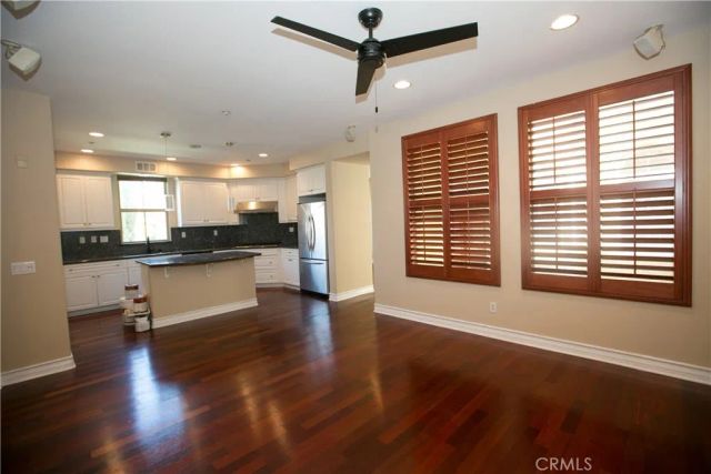 129 Chantilly, Irvine, CA 92620