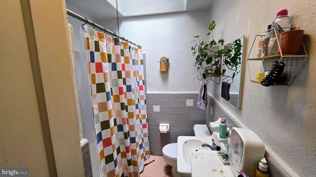 3373 VAUX ST, Philadelphia, PA 19129